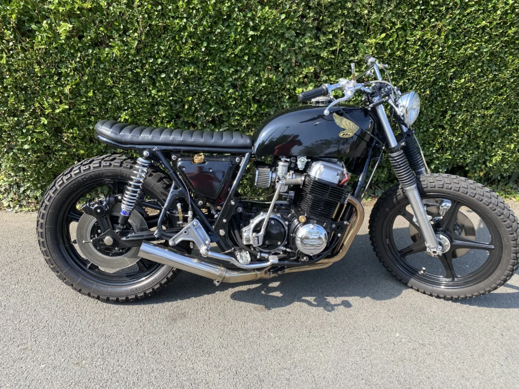 Honda CB 750 Flat-track style